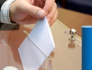 Μικρότερη διαφορά στην κάλπη μεταξύ ΝΔ και ΣΥΡΙΖΑ «βλέπει» νέα δημοσκόπηση της ALCO